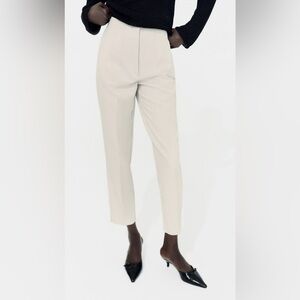 ZARA | Pleated Trouser in Is Oyster white | S